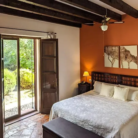 Fuente Del Sol Hotel